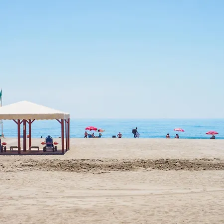 Apartment Cubo's Sol Y Arena Playamar Torremolinos