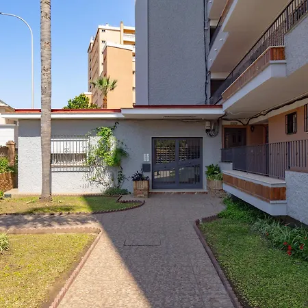 Cubo's Sol Y Arena Playamar Apartment Torremolinos